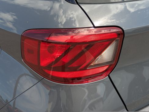 New 2026 Hyundai Venue SEL FWD image 10