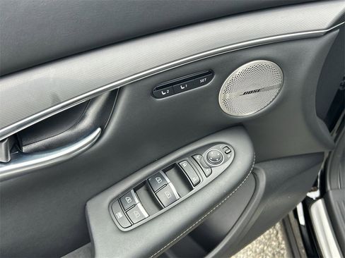 Certified 2025 INFINITI QX50 Luxe image 16