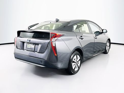 Used 2017 Toyota Prius Four FWD image 9
