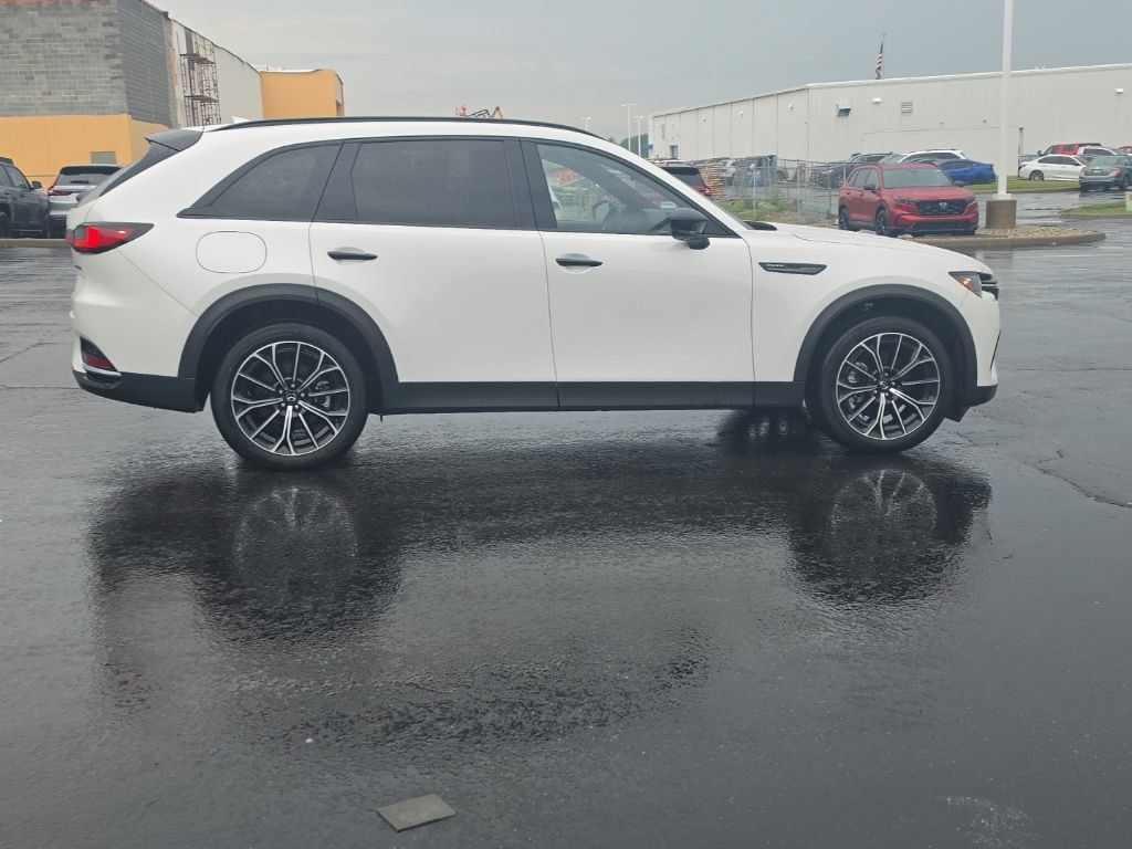 Used 2025 MAZDA CX-70 Plug-In Hybrid w/ Premium Plus AWD/4WD image 10