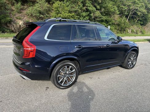 Used 2016 Volvo XC90 T6 Momentum w/ Momentum Plus Package AWD/4WD image 6
