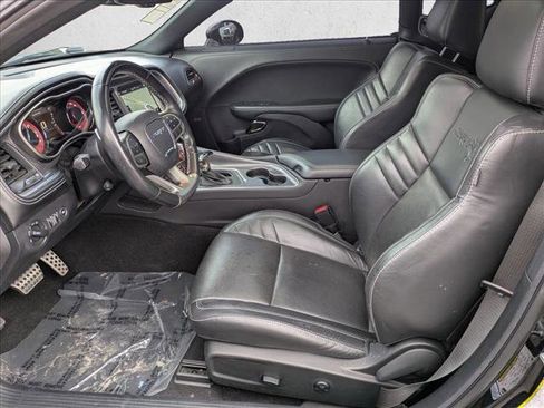 Used 2020 Dodge Challenger SRT Hellcat w/ Plus Package image 16
