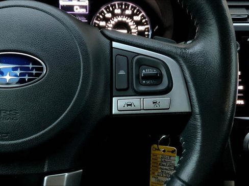 Used 2018 Subaru Forester 2.5i Premium AWD/4WD image 11