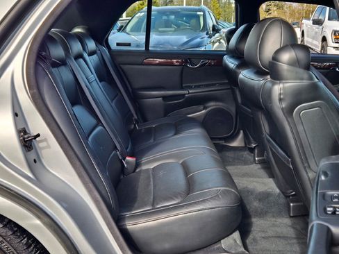 Used 2000 Cadillac De Ville DTS w/ Safety/Security Pkg image 9