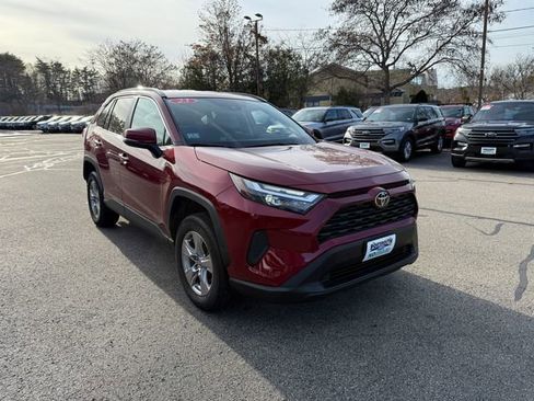 Used 2023 Toyota RAV4 XLE AWD/4WD image 1