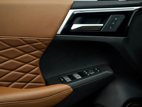 New 2026 Mitsubishi Outlander SEL image 24