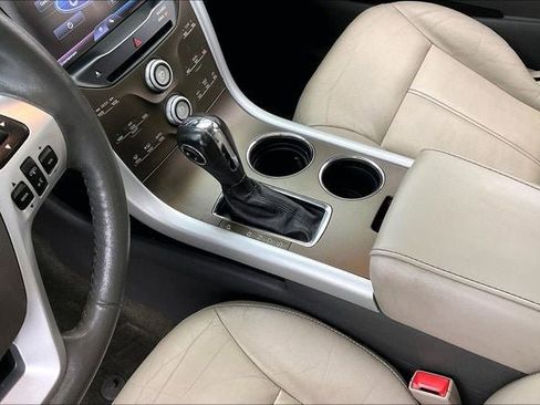 Used 2013 Ford Edge SEL image 16