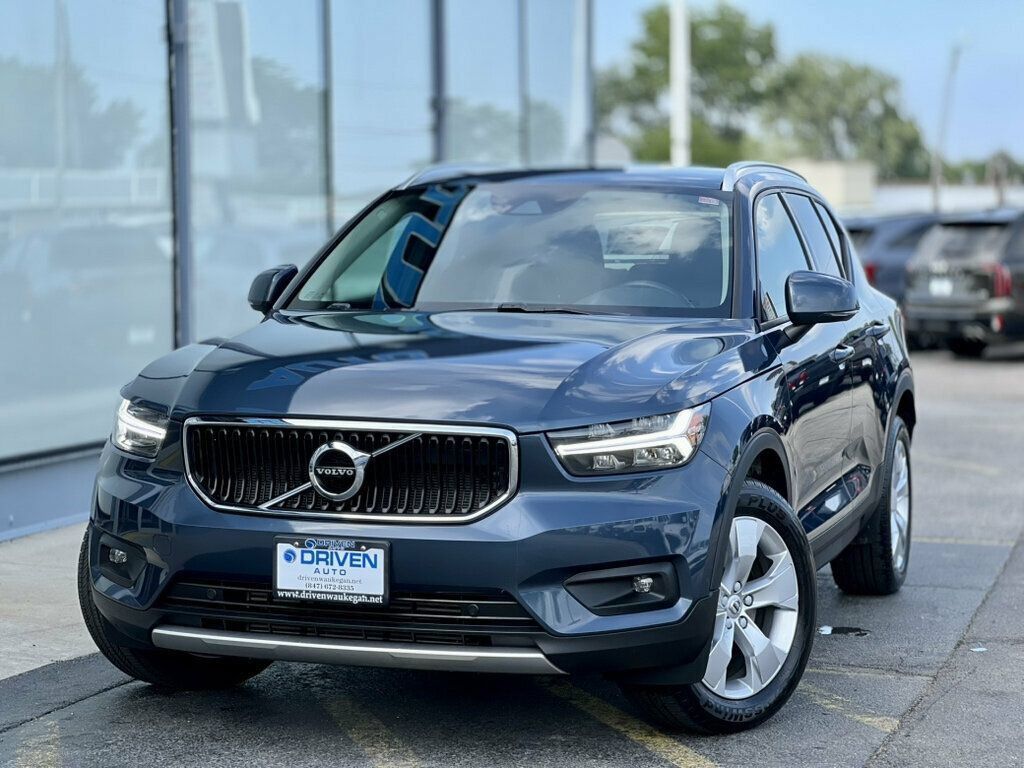 Used 2021 Volvo XC40 T4 Momentum FWD image 32