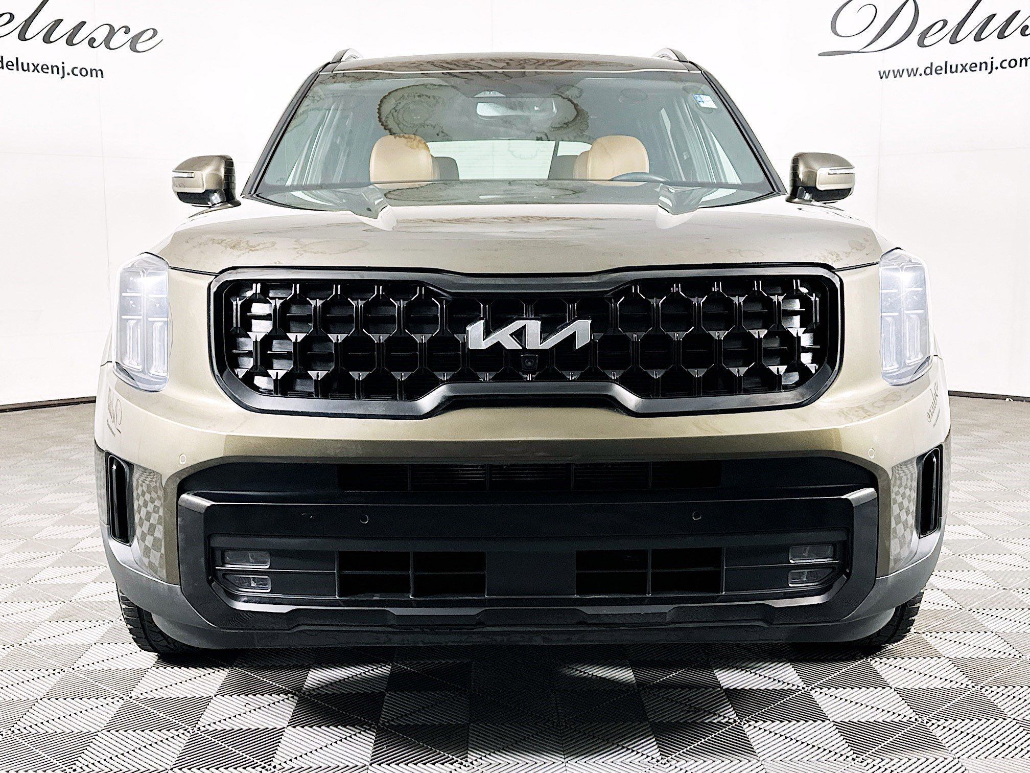 Used 2024 Kia Telluride SX X-Pro AWD/4WD image 2
