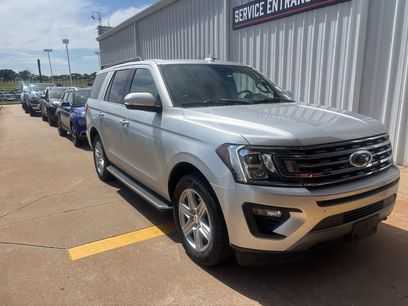 Used 2018 Ford Expedition XLT w/ Equipment Group 202A