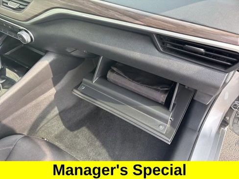 Used 2024 Nissan Altima 2.5 SV image 39