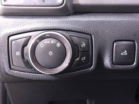 Used 2019 Ford Ranger XL w/ Equipment Group 101A Mid RWD image 10