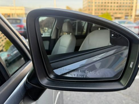 Used 2020 Volkswagen Tiguan S FWD image 40