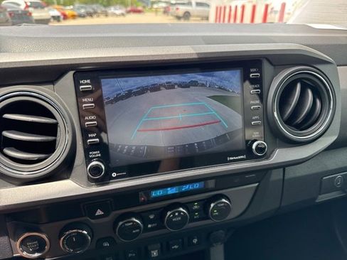 Used 2023 Toyota Tacoma TRD Off-Road w/ Technology Package AWD/4WD image 29