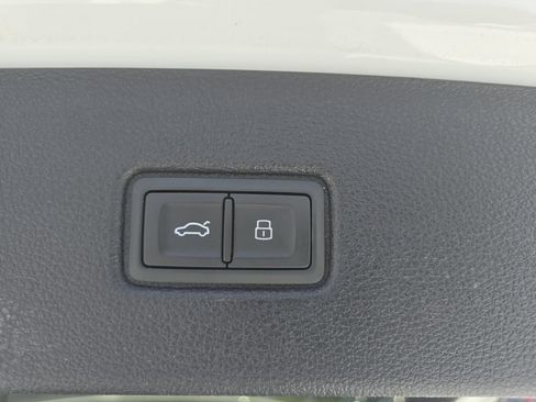 Used 2021 Audi Q7 2.0T Premium AWD/4WD image 30