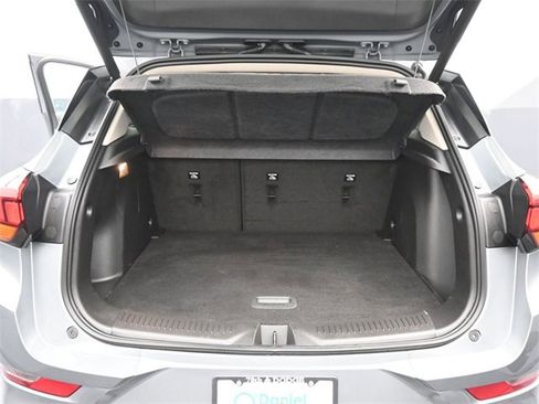 Used 2023 Buick Encore GX Select w/ Sport Touring Package image 35