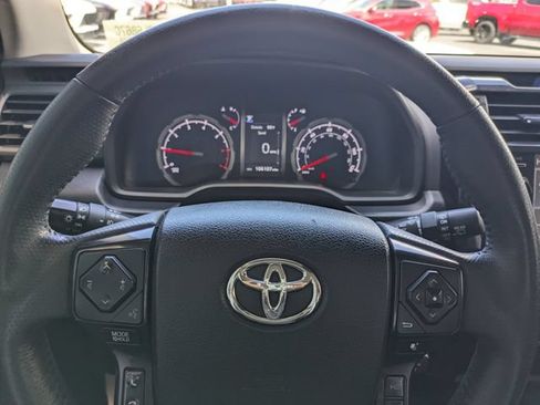 Used 2020 Toyota 4Runner TRD Off-Road AWD/4WD image 27