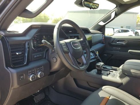 New 2026 GMC Sierra 1500 AT4 w/ AT4 Premium Package AWD/4WD image 21