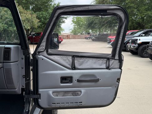 Used 1997 Jeep Wrangler Sport AWD/4WD image 33