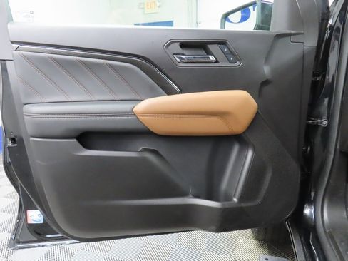 Used 2024 GMC Canyon AT4 image 47