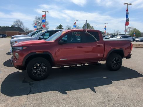 Used 2024 GMC Canyon Elevation w/ Elevation Premium Package image 6