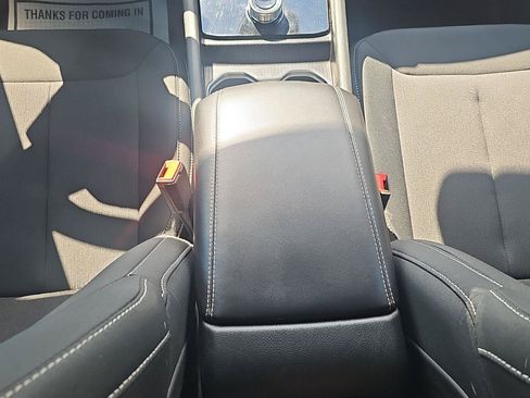Used 2025 Jeep Grand Cherokee L Laredo RWD image 15