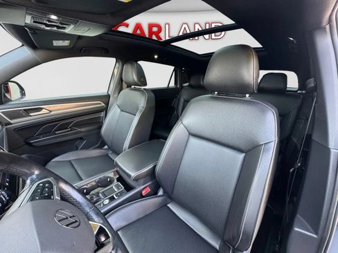 Used 2020 Volkswagen Atlas Cross Sport SEL FWD image 13