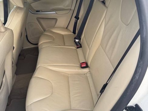 Used 2010 Volvo XC60 3.2 FWD image 18