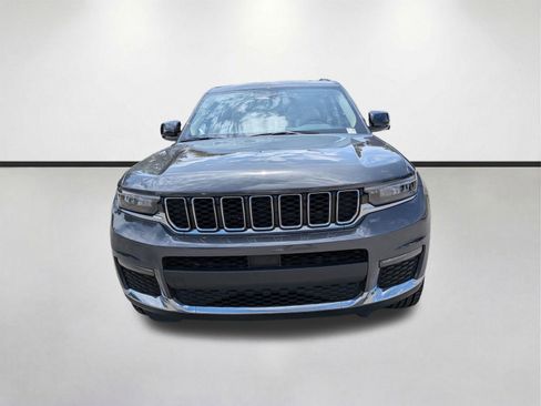 Used 2022 Jeep Grand Cherokee L Limited AWD/4WD image 9
