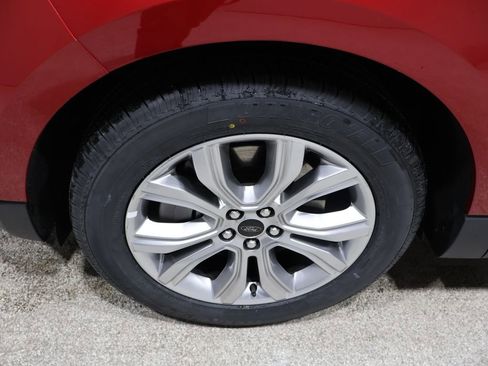 Used 2024 Ford Edge Titanium w/ Equipment Group 301A image 9