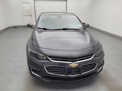 Used 2017 Chevrolet Malibu LT FWD image 14