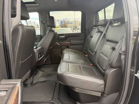 Used 2021 GMC Sierra 2500 Denali w/ Denali Black Diamond Edition AWD/4WD image 37