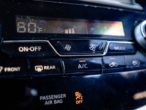 Used 2018 Nissan Murano SL w/ Moonroof Package AWD/4WD image 29