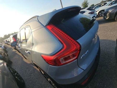 Used 2026 Volvo XC40 B5 Plus AWD/4WD image 3