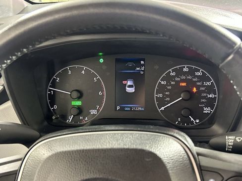 Used 2024 Toyota Corolla SE image 15