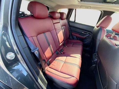 Used 2025 MAZDA CX-50 AWD 2.5 Hybrid w/ Premium Pkg image 30