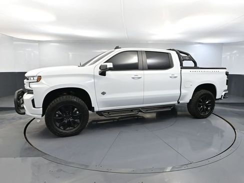Used 2021 Chevrolet Silverado 1500 RST image 11