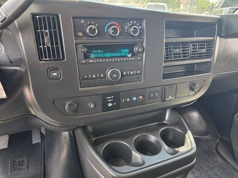 Certified 2024 Chevrolet Express 3500 LT w/ LT Preferred Equipment Group RWD image 19