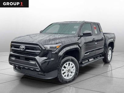 New 2025 Toyota Tacoma SR5