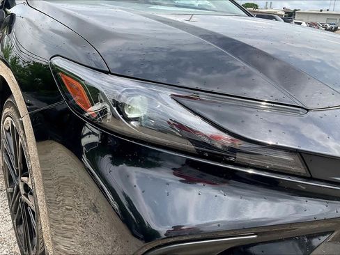 Used 2025 Toyota Camry SE image 27
