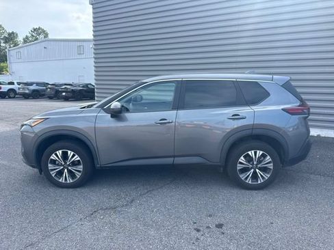 Used 2023 Nissan Rogue SV AWD/4WD image 2