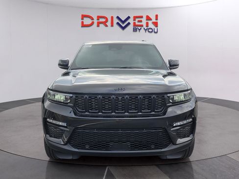 New 2025 Jeep Grand Cherokee Limited w/ Luxury Tech Group II image 8