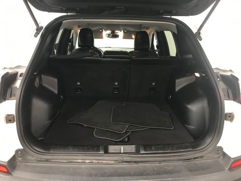 Used 2021 Jeep Cherokee Latitude Lux image 30