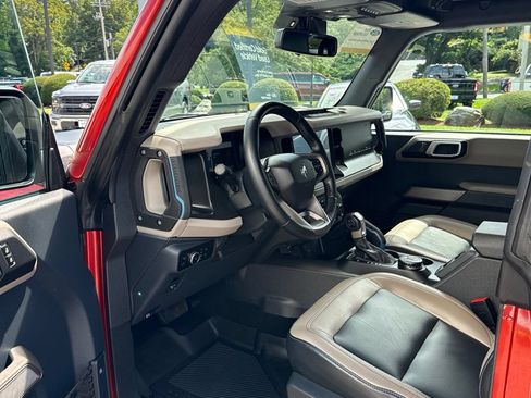 Certified 2023 Ford Bronco Wildtrak AWD/4WD image 7