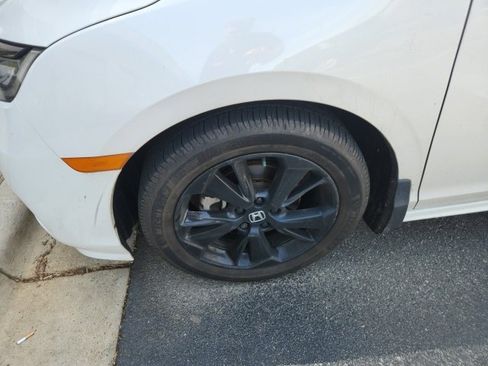 Used 2023 Honda Odyssey Sport image 11