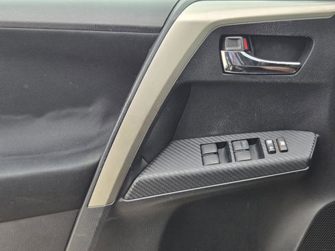 Used 2014 Toyota RAV4 XLE FWD image 20