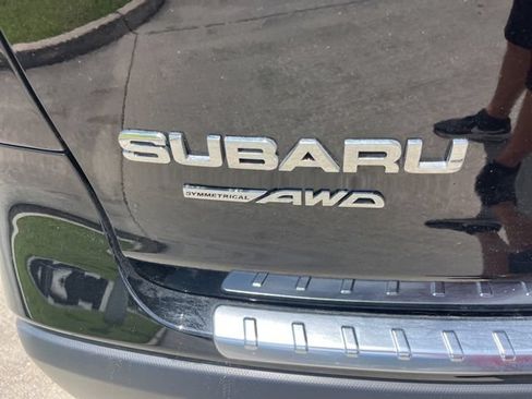 Used 2025 Subaru Ascent Touring AWD/4WD image 6
