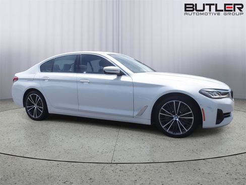 Used 2021 BMW 530i w/ Premium Package RWD image 7