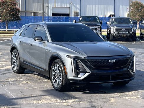Used 2024 Cadillac Lyriq Sport w/ LPO, Floor Liner Package RWD image 5