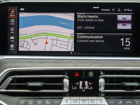 Used 2023 BMW X5 xDrive40i w/ Premium Package AWD/4WD image 16